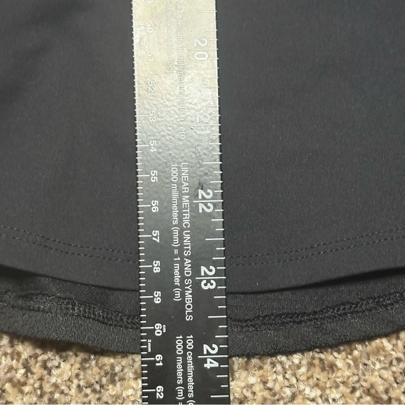 Under Armour Running Black Half-Zip Pullover - Picture 7 of 13